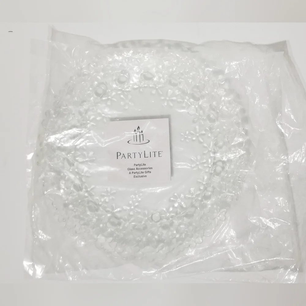 PartyLite Candle Holder, Pillar Tray, Retired, Flower, Clear NIB - Picture 7 of 12